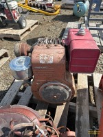 Briggs & Stratton Engine