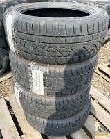 (4) 225/50R18 95H Hankook Winter Tires