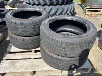 (4) P 235/50ZR18 Pirelli Tires