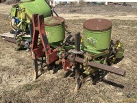 John Deere 44 Planter Unit - Sunnyside