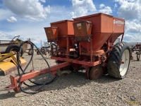 IH 25 2-Row Potato Planter