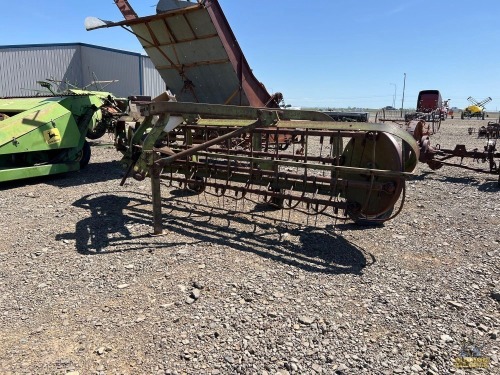 John Deere Side Delivery Rake