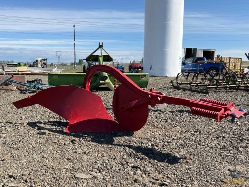 IH Single Bottom Plow