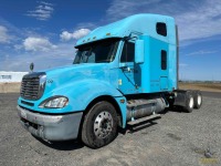 2007 Freightliner Columbia 120 Semi