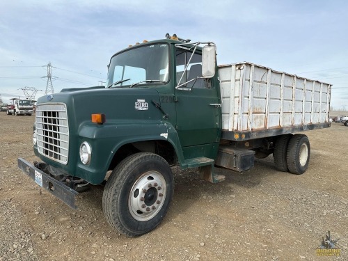 1985 Ford 700 Dump Truck