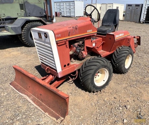 Ditch Witch 2200 Trencher