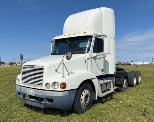 2000 Freightliner Semi