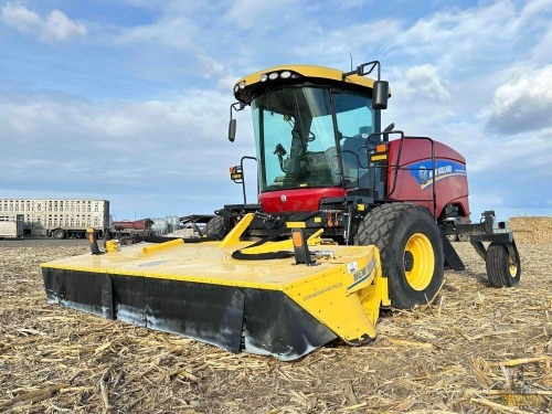 2020 New Holland SR260 Swather