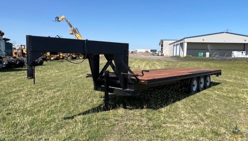 1990 Valy Gooseneck Equipment Trailer