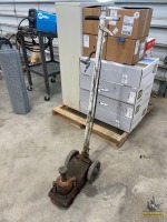 Pneumatic Floor Jack