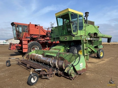 John Deere 6600 Bean Combine