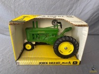 1/16 Scale Models John Deere Model A Tractor