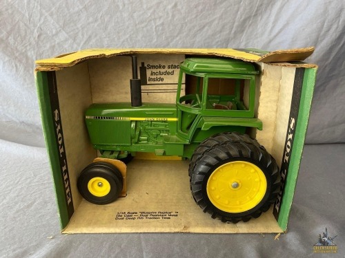 1/16 Ertl John Deere Sound-Gard Tractor