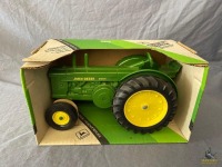 1/16 Ertl John Deere Model R Tractor