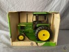 1/16 Ertl John Deere 2755 Utility Tractor