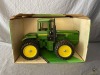 1/16 Ertl John Deere 4WD Tractor