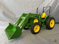 1/16 Ertl John Deere 6400 MFWD Tractor w/640 Loader