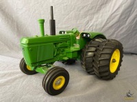 1/16 Ertl John Deere 2WD Row Crop Tractor