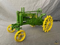 1/16 Ertl John Deere Model G Tractor