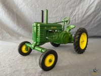 1/16 Ertl John Deere Model G Tractor