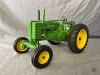 1/16 Ertl John Deere Model G Tractor