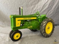 1/16 Ertl John Deere 720 Tractor