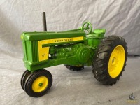 1/16 Ertl John Deere 720 Tractor