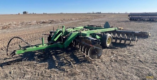 John Deere 630 Tandem Disk - OFFSITE