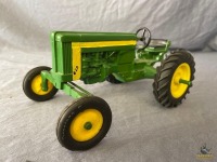 1/16 Ertl John Deere "420" Tractor