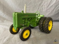 1/16 Ertl John Deere Model M Tractor