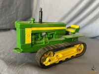 1/16 John Deere Crawler