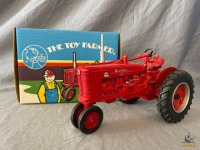 1/16 The Toy Farmer McCormick Farmall Super M-TA Tractor