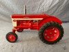 1/16 McCormick Farmall 460 Tractor - 2