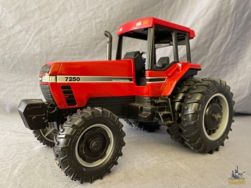 1/16 Ertl Case IH 7250 MFD Tractor