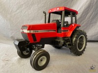 1/16 Ertl Case IH 7210 Tractor