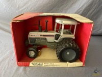 1/16 Scale Models White 185 Tractor