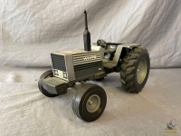 1/16 White 700 Tractor