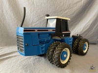 1/16 Scale Models Ford Versatile 1156 Tractor