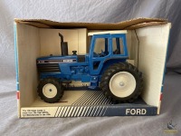 1/16 Scale Models Ford 8730 Tractor