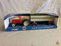 NIB 1/16 Scale Ertl Ford 8N Tractor & Wagon Set