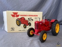 1/16 Spec Cast Massey-Harris Twin Power Pacemaker