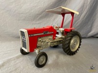 1/16 Ertl Massey-Ferguson 275 Diesel Tractor