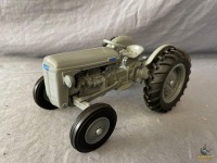 1/16 Ferguson Tractor