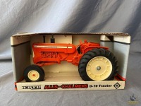 1/16 Ertl Allis-Chalmers D19 Tractor