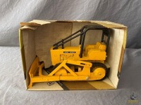 1/16 Ertl John Deere Crawler