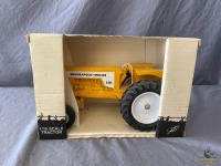 1/16 Scale Models Minneapolis-Moline G940 Tractor