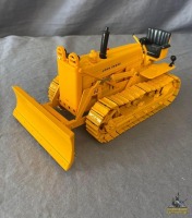 1/16 Scale Ertl John Deere 4200 Dozer