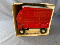 1/16 Ertl Forage Wagon