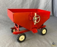 1/16 Ertl Gravity Feed Grain Wagon