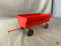 1/16 Ertl Massey Ferguson Wagon